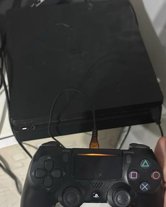playstation 4 (in buone condizioni)