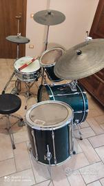 Batteria Pearl export con Tom sospeso 