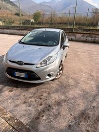 Ford fiesta anno 2010