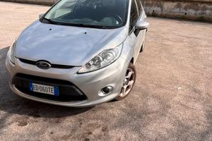 Ford fiesta anno 2010