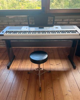 PIANOFORTE DIGITALE YAMAHA  DGX- 640