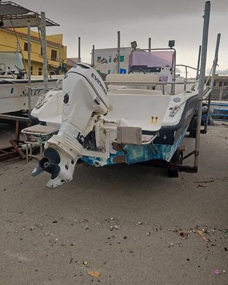 Barca più motore