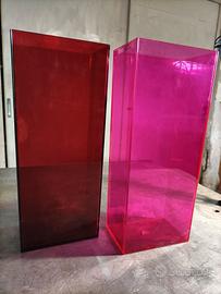 Due vasi rettangolari in plexiglass 