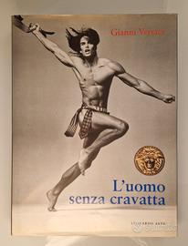 L'UOMO SENZA CRAVATTA - GIANNI VERSACE VANITAS 