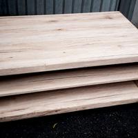 Mobile teak in rovere con ruote girevoli