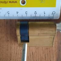 Serratura Mezzo Cilindro 