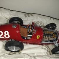Exoto Ferrari 500 F2 1952 Nino Farina #28 - 1:18