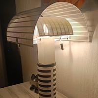 Artemide lampada da tavolo Showgun