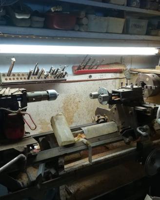 Tornio per metalli e legno