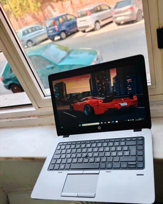 pc portatile HP Elitebook i5 8/240 GB SSD 