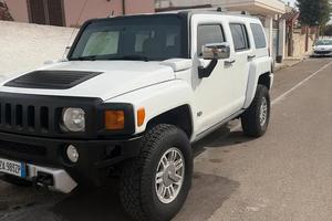 Hummer H3