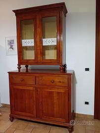 Credenza di quasi un secolo in ciliegio