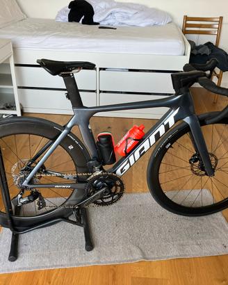 Giant propel aero 49