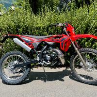 Beta RR 50 Enduro 2025 rossa NUOVA