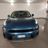 LYNK&CO 01 01 PHEV