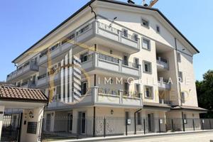 Appartamento di 136 m² con 3 locali e box auto a C