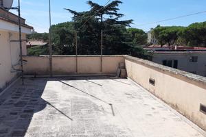 Lastrico solare senza edifici aggiuntivi solo terr