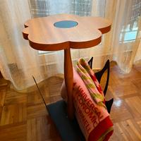 Tavolino portariviste Arte e Mestieri