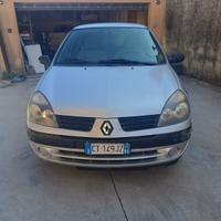 Renault Clio 1.2 benzina anno 2005