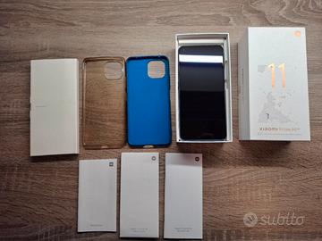 Telefono Xiaomi 11 Lite 5G NE con custodi