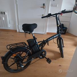 Bici elettrica pieghevole