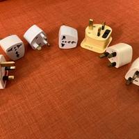 Travel adapters UK plugs, adattatori viaggio spina