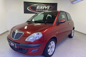 Lancia Ypsilon 1.2 16V Platino