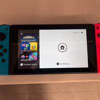 Nintendo Switch (modello 1) - Come Nuova + 4giochi