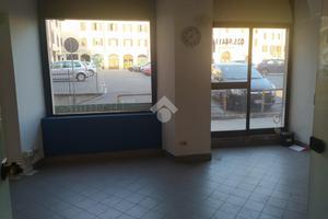 NEGOZIO A TRESCORE BALNEARIO