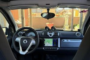 Smart Fortwo Coupé MHD anno 2013.