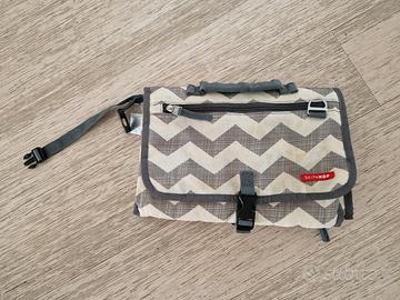 Fasciatoio portatile SKIP*HOP