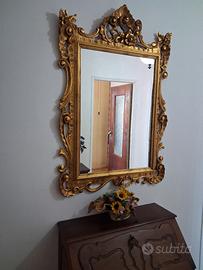 specchio cornice  in legno  dorata 