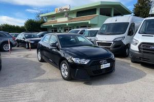 AUDI A1 SPB 25 TFSI Business NAVIG/PDC/CARPLAY