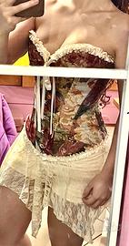 Set Vintage Romantico: Corsetto Floreale "Oil Pain