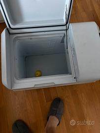 Frigo portstile 40litri con compressore 12/24/230