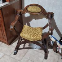 Poltrona antica stile Savonarola/Curule in noce