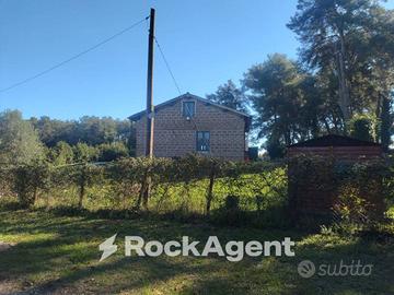 VILLINO UNIFAMILIARE ADIACENTE CASSIA VEIENTANA