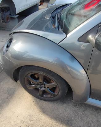 VOLKSWAGEN NEW BEETLE 2005 PARAFANGO ANTERIORE SX 