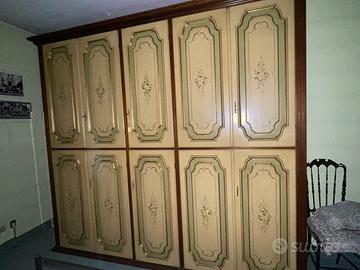 Armadio classico laccata a 5 ante con decorazioni