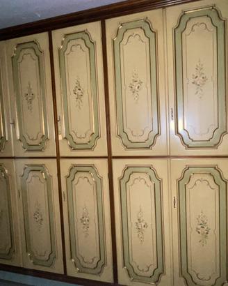 Armadio classico laccata a 5 ante con decorazioni