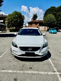 Volvo V40 D3
