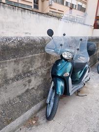 scooter piaggio liberty 125