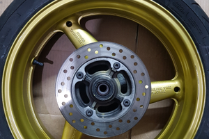 Honda Hornet 600 2006 cerchio posteriore