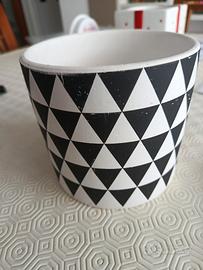Vaso / Coprivaso in ceramica bianco e nero 