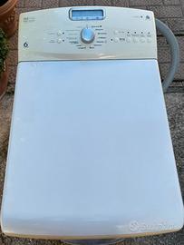 Lavatrice con carica dall’alto Whirlpool- 5 kg