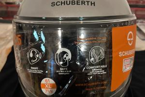 Schuberth C5  (XL)