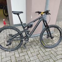 Rocky Mountain altitude 799 msl full carbon tg M