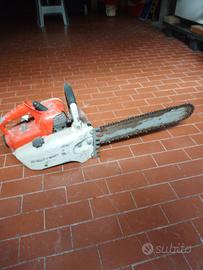 MOTOSEGA STIHL 08