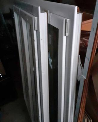 2 finestre PVC NUOVE 980 x 1485 / 1470 x 1485
