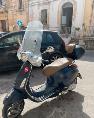 Vespa primavera 125